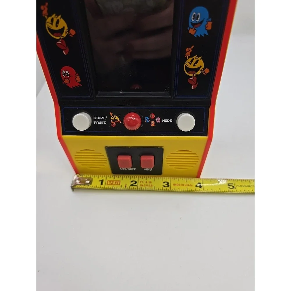 Pac-Man Hand Held Mini Arcade Style Game Bandai Namco Mpn 09521 - Works Great!